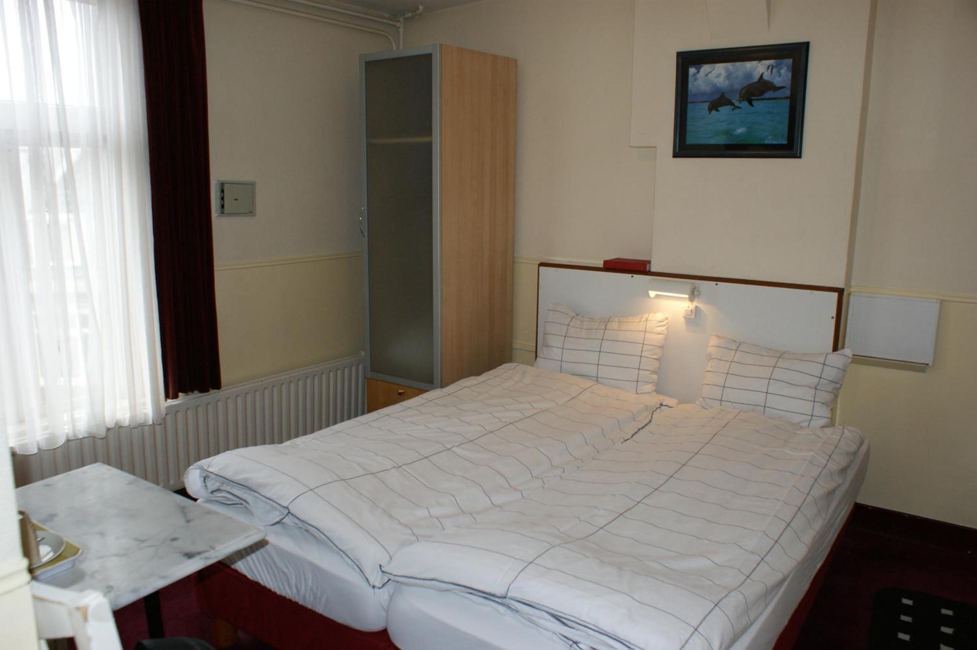 Double or Twin Room,27642563:JPEG